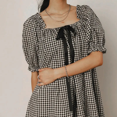 Trendy Mini Dress with Puff Sleeves